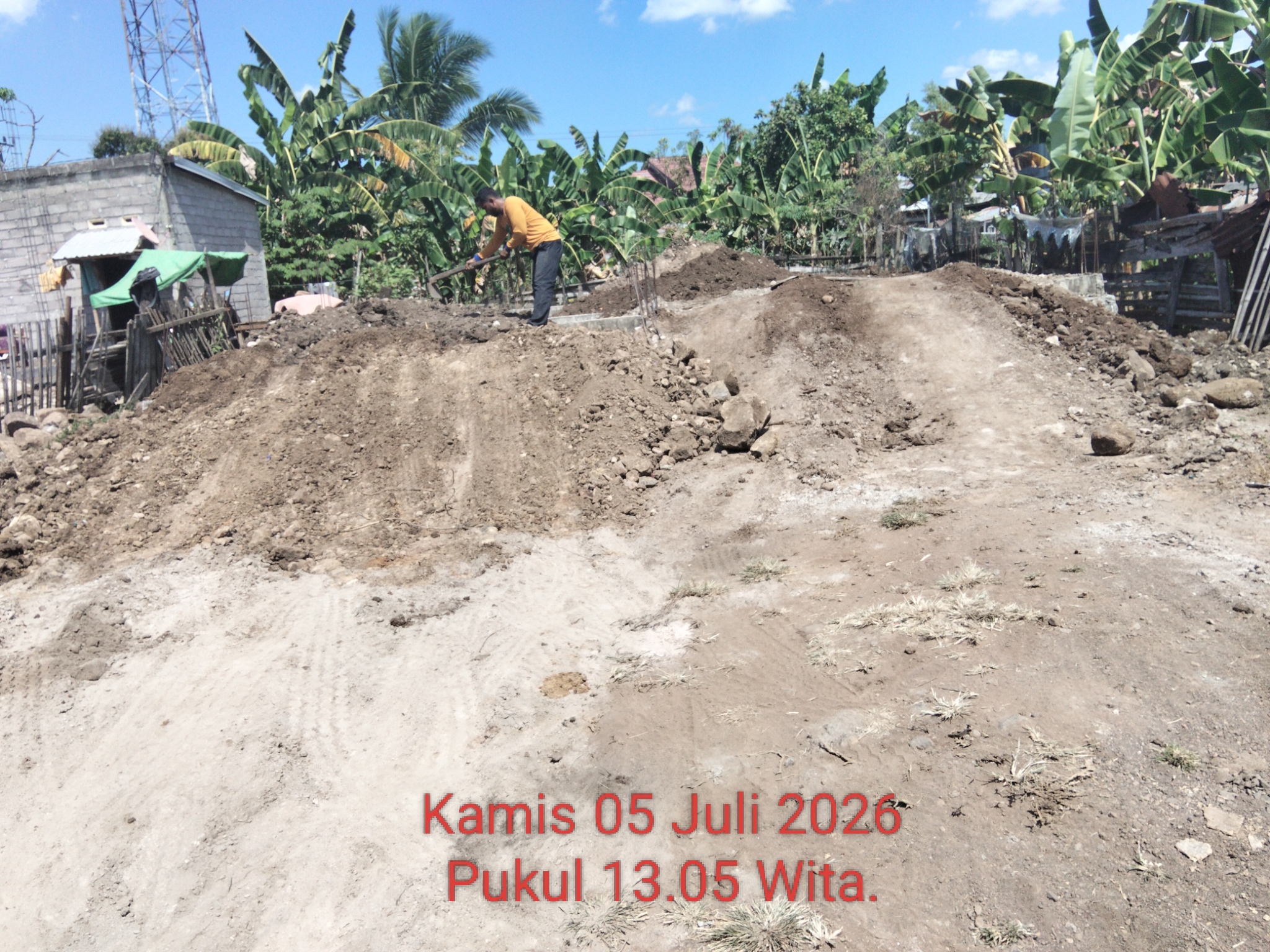 Proyek Pekerjaan Irigasi Dam Tanju Kec.Manggelews Kab.Dompu NTB Kamis 05 Juli 2026 Pukul 13.05 Wita.
