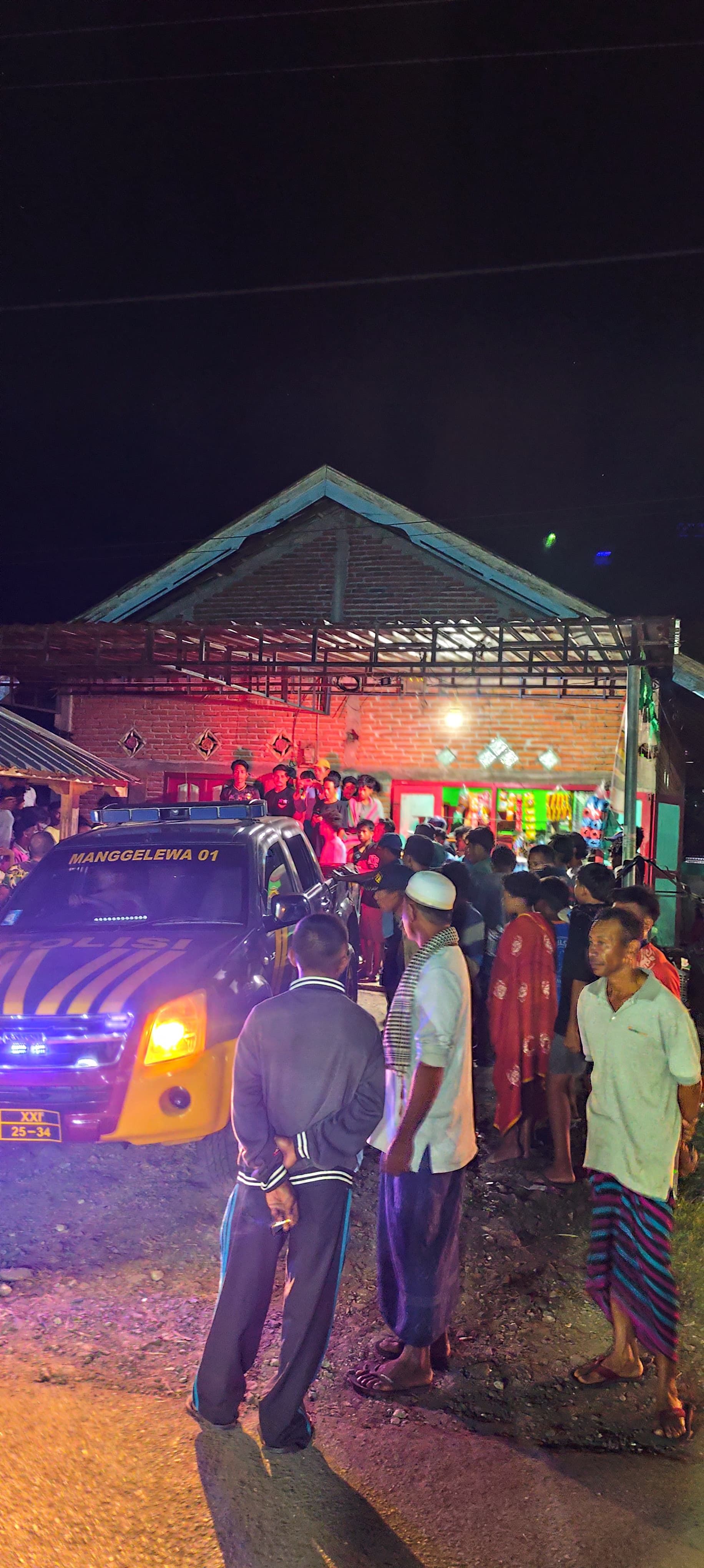 Ditegur Saat Mabuk Warga Asal Sumba Mengancam Warga Desa Tanju Dengan Senjata Tajam.