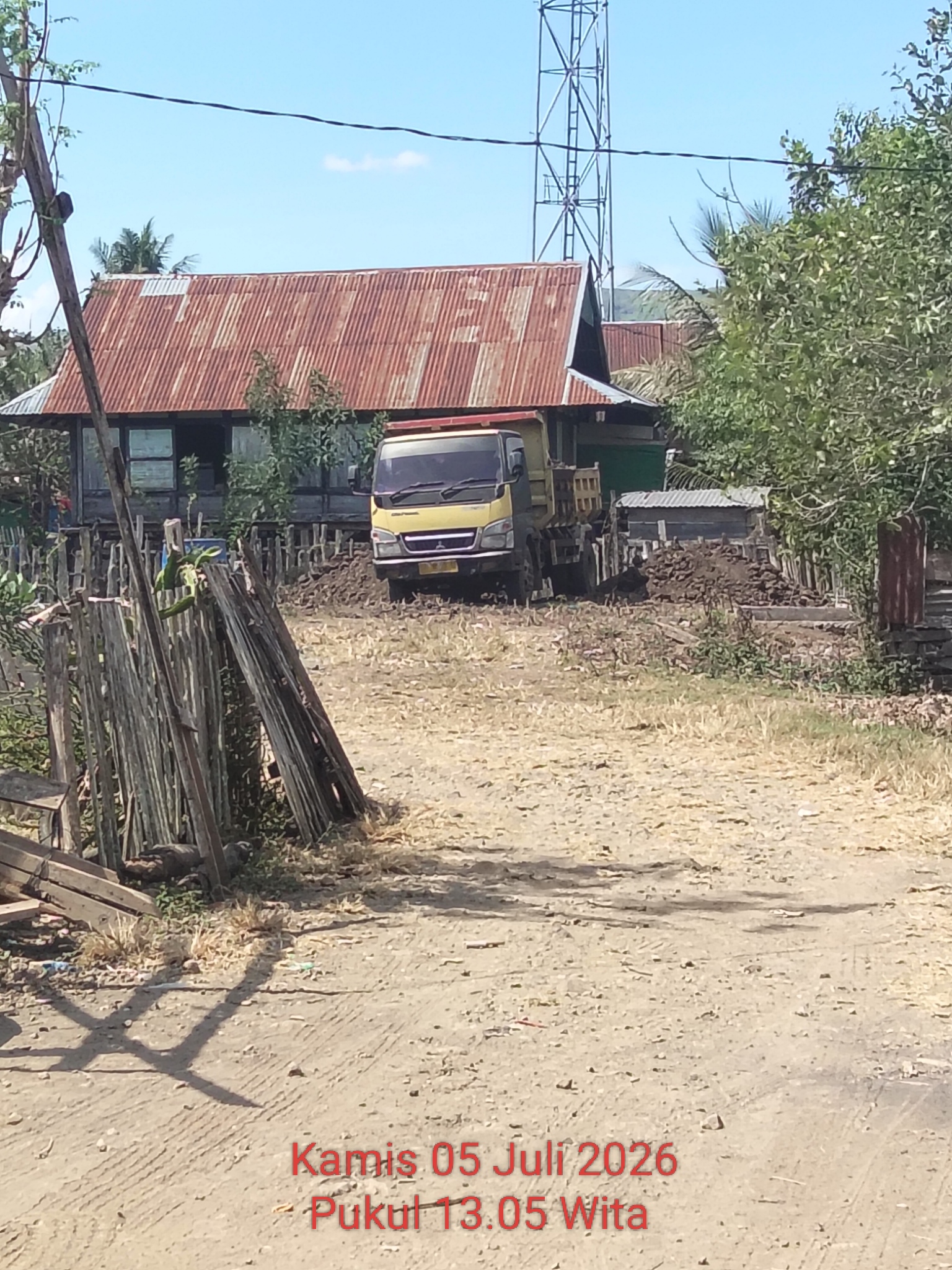 Proyek Pekerjaan Irigasi Dam Tanju Kec.Manggelews Kab.Dompu NTB Kamis 05 Juli 2026 Pukul 13.05 Wita.